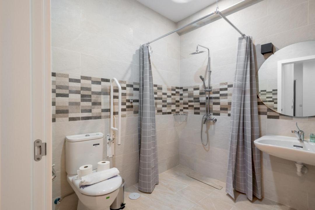 1 Bedroom 1 Bathroom Furnished - Justicia - Cozy - Mintystay Madrid Eksteriør bilde