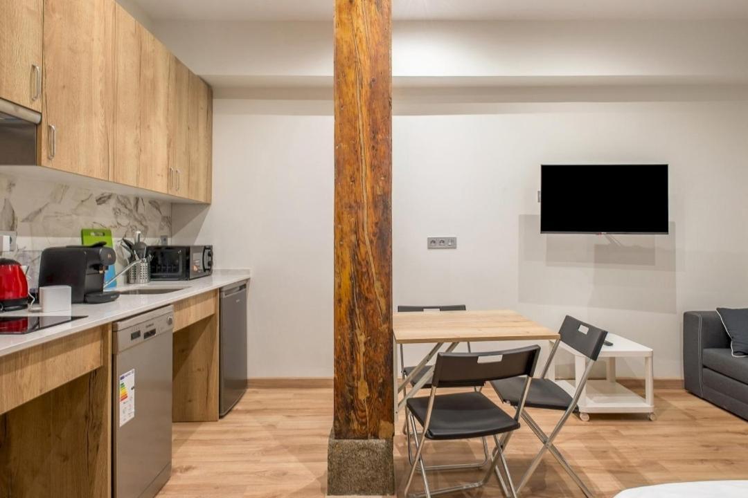1 Bedroom 1 Bathroom Furnished - Justicia - Cozy - Mintystay Madrid Eksteriør bilde