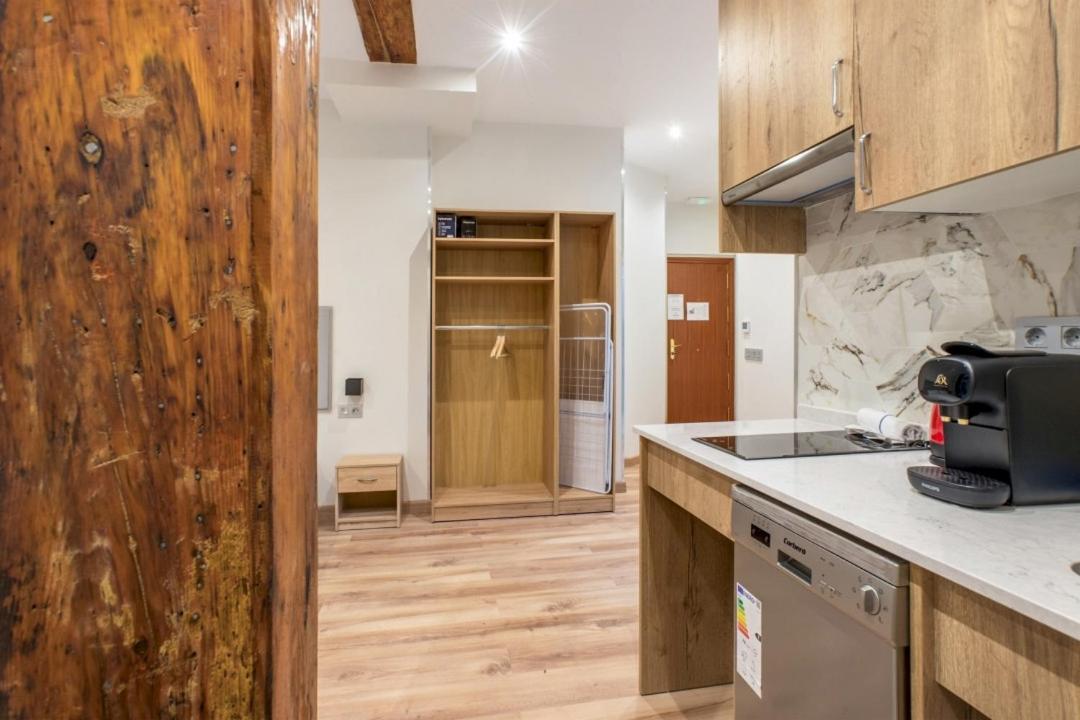 1 Bedroom 1 Bathroom Furnished - Justicia - Cozy - Mintystay Madrid Eksteriør bilde